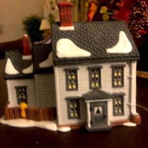 Dept 56 New England Village Series: Jannes Mullet Amish Farmhouse